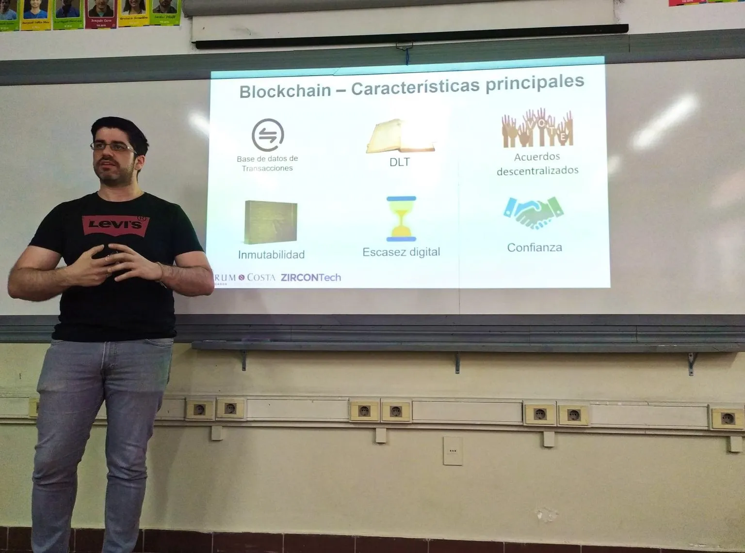 Smart Contracts - Blockchain and it s best assets